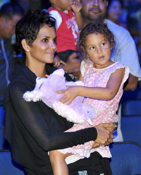 halle berry ig|Halle Berry shares rare photos of teenage daughter。